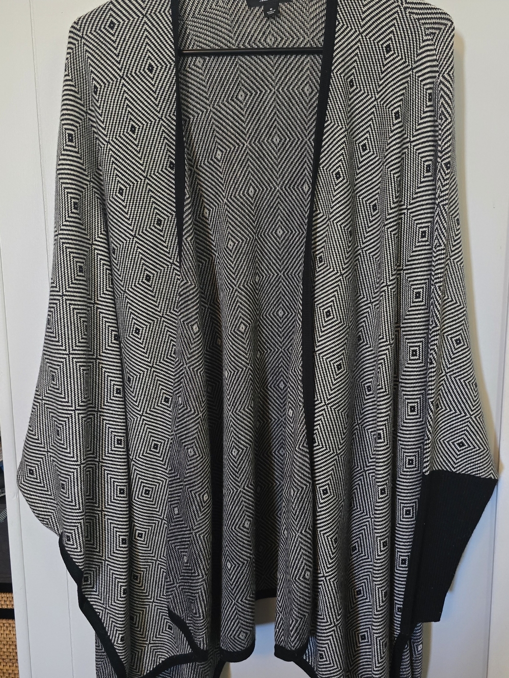Alfani Black & White Geometric Open-Front Poncho Wrap